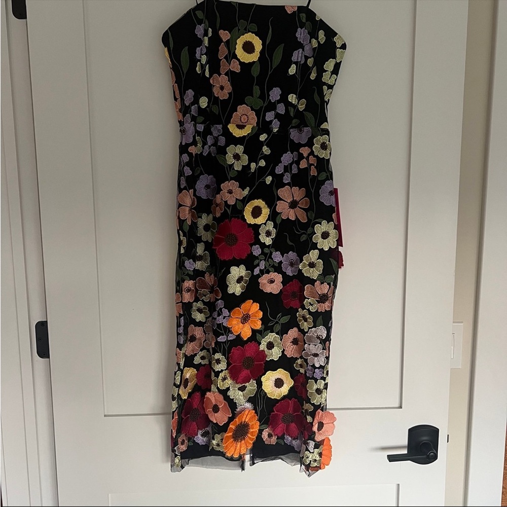 Adelyn Rae 3D Floral Mesh Strapless Neck Sleeveless Dress NWT - Picture 4 of 6